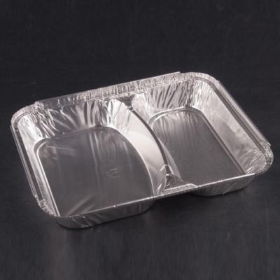 Envase de aluminio rectangular compartimentado con borde rizado y canto alzado - R 80 L (vista oblicua)